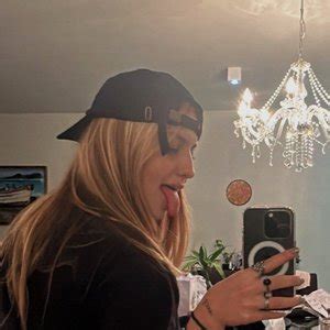 sarah estanislau onlyfans gratis